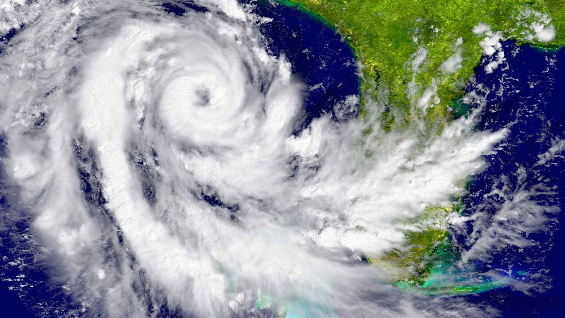 Imagen satelital de un huracán intenso formándose sobre el mar Caribe